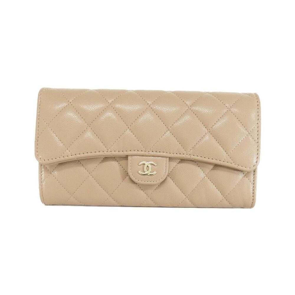CHANEL Cream Wallet
